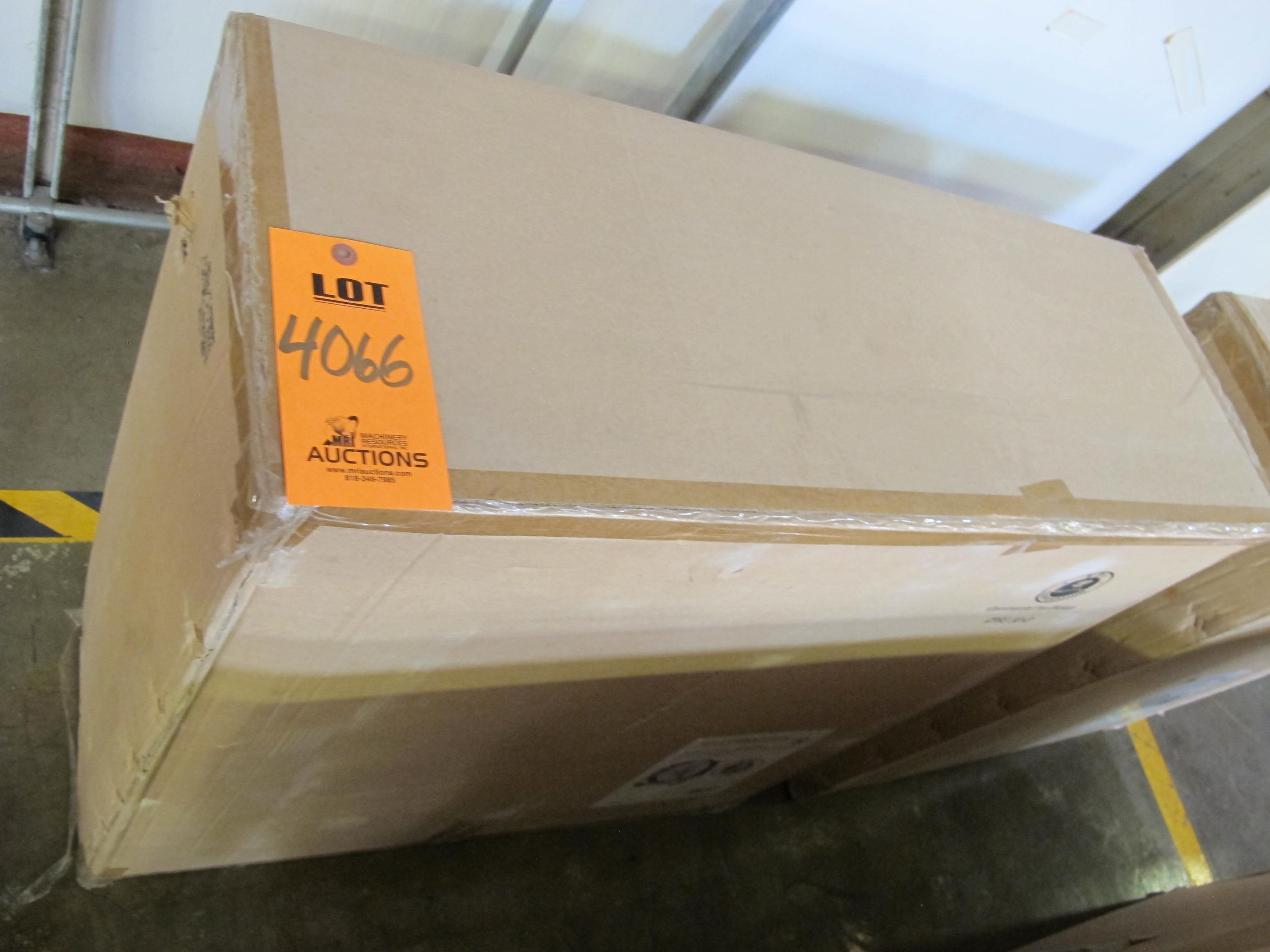 TPI COMMERCIAL FAN BLOWER, 30" MODEL # FE-75DFOL --OR-- CPBS-30-D. LOADING & HANDLING FEE $15-4066